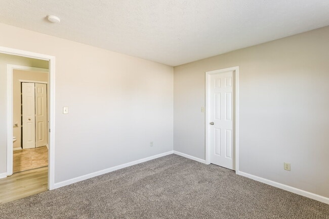 Building Photo - 7051 Laredo Dr