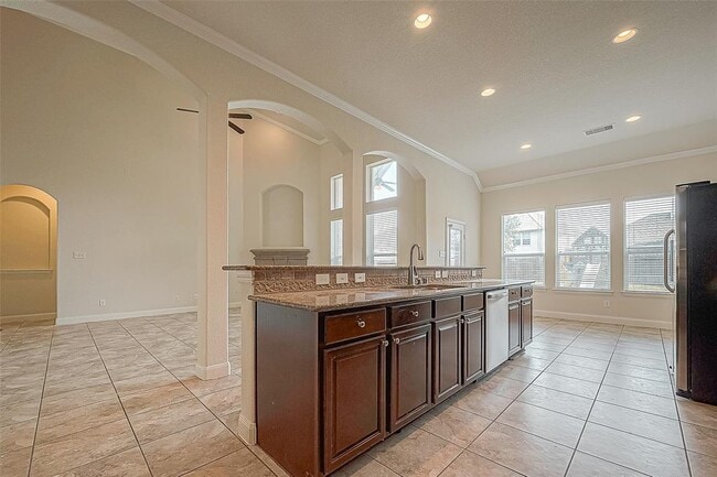 Building Photo - 13910 Desert Trace Ct