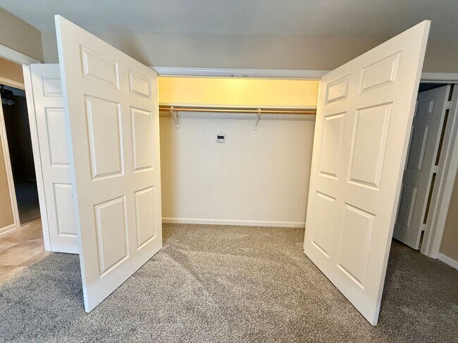 Building Photo - 339 Princess Place