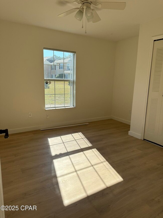 Building Photo - 1001 Lighthouse Rd