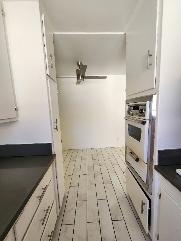 Building Photo - 18546 Clark St