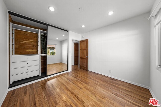 Building Photo - 2010 Virginia Ave