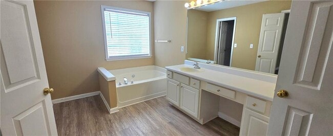 Building Photo - 2511 Davenham Way