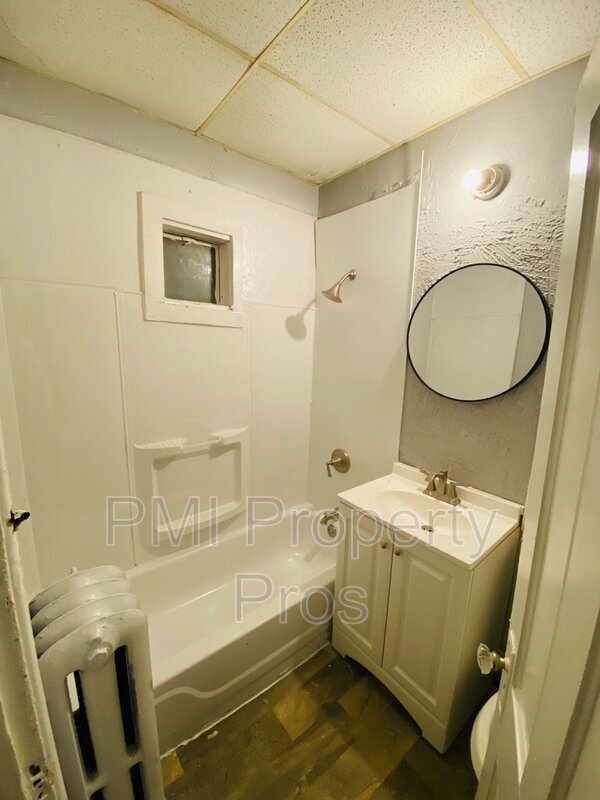 Building Photo - 2344 N 20th St