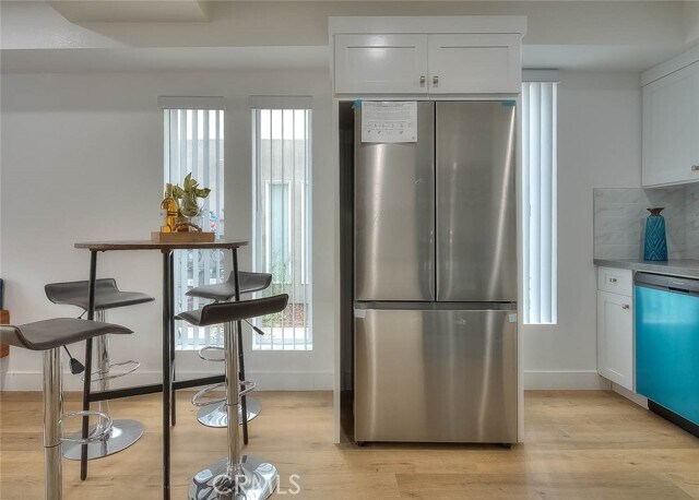 Building Photo - 11728 Hamlin St