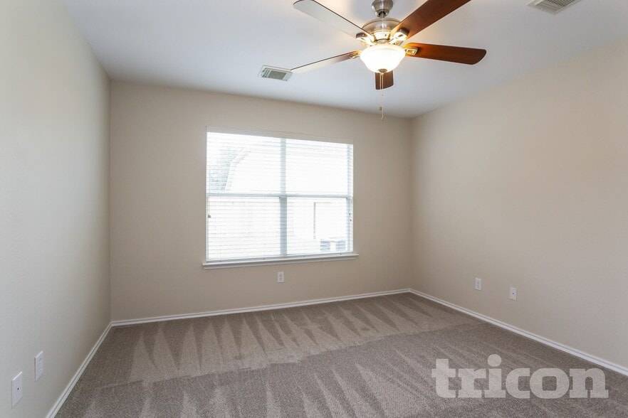 Building Photo - 20919 Gastonbury Ln