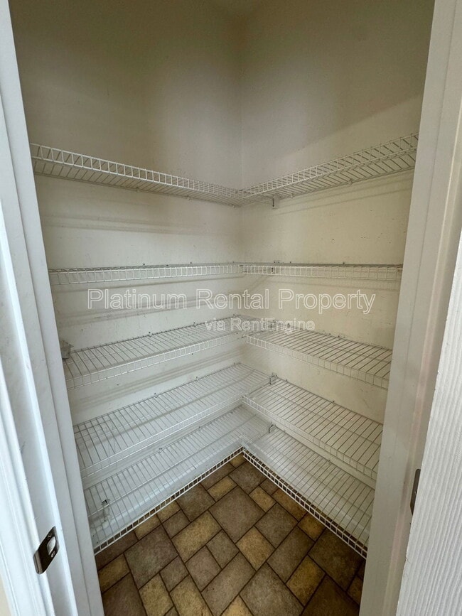 Building Photo - 3135 Millington Pl