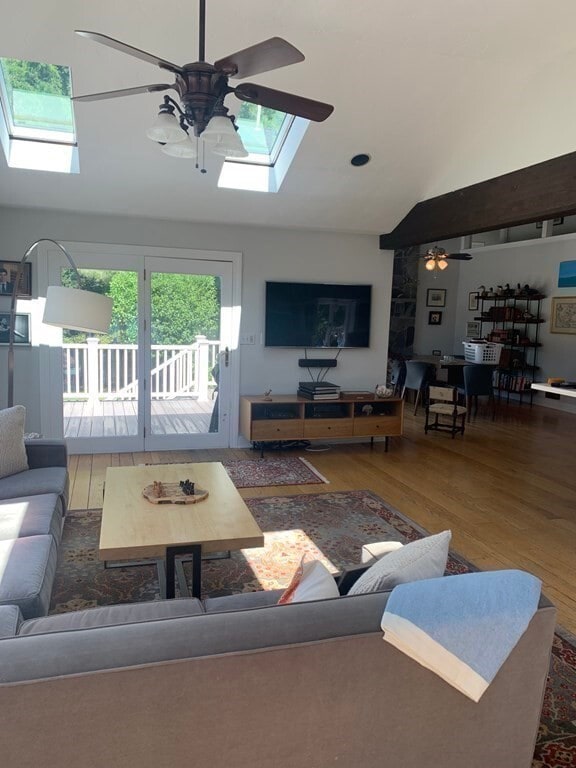 Building Photo - 3 Carpenter Rd