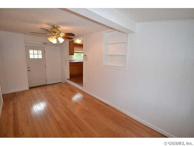 Building Photo - 126 Colin St