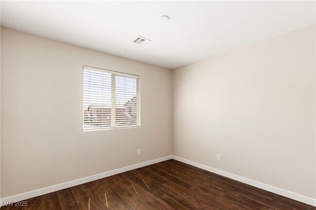 Building Photo - 5492 Mercury Springs Dr