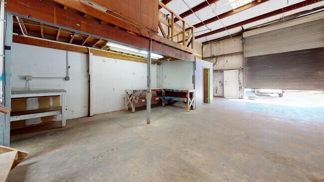 Primary Photo - 6200 Stainless Way