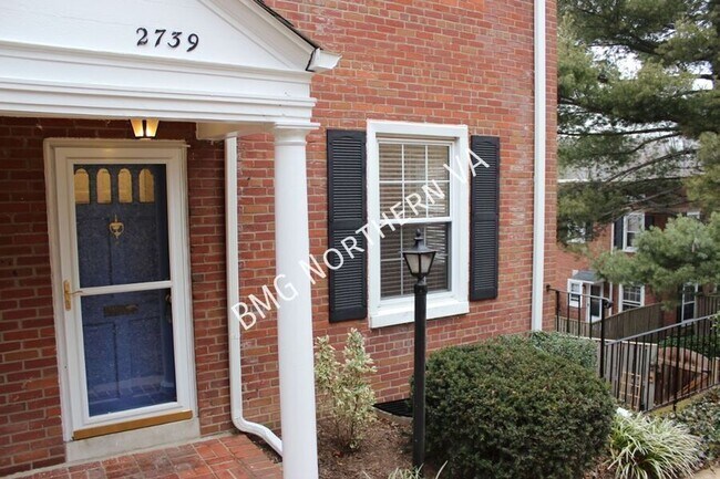 Building Photo - 2739 S Buchanan St