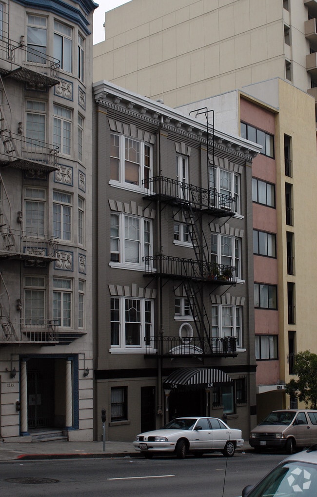 Building Photo - 1241 Bush St