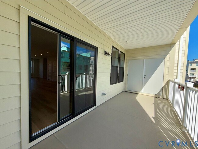 Building Photo - 527 Munson Woods Walk