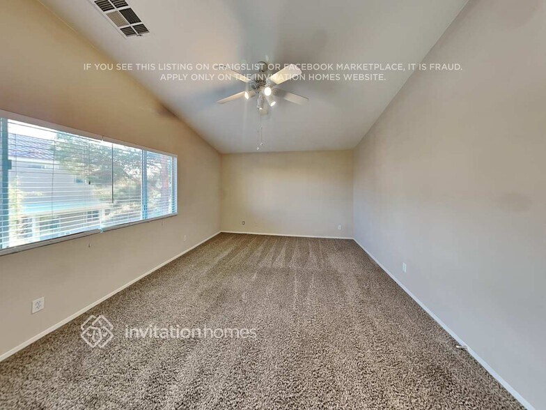 Building Photo - 119 Willow Dove Ave