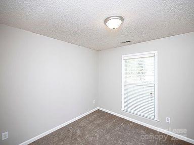 Building Photo - 2234 Pleasant Dale Dr