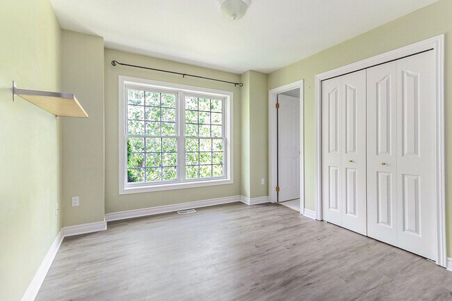 Building Photo - 1017 Bluestem Ln