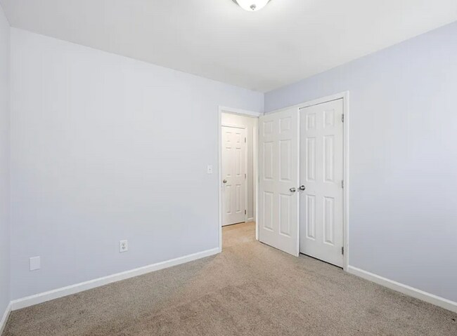 Building Photo - 2121 Ventana Ln