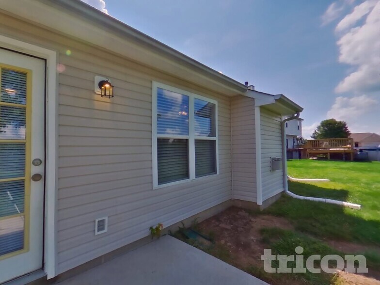 Building Photo - 774 Appaloosa Dr