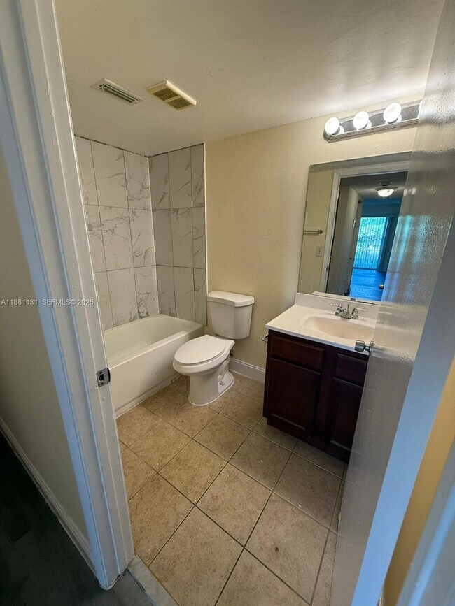 Building Photo - 7650 Westwood Dr