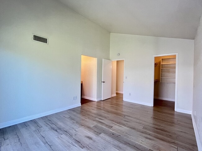 Building Photo - 5436 Mantua Ct