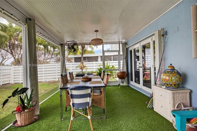 Building Photo - 14610 SW 145th Pl