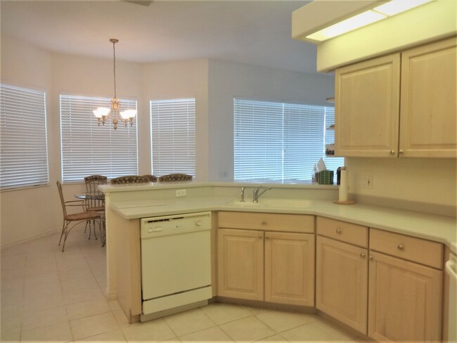 Building Photo - 3bedroom/2bathroom SF Pool Home in Pelican...