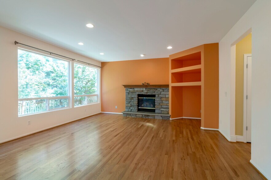 Building Photo - 11218 NE 117th St