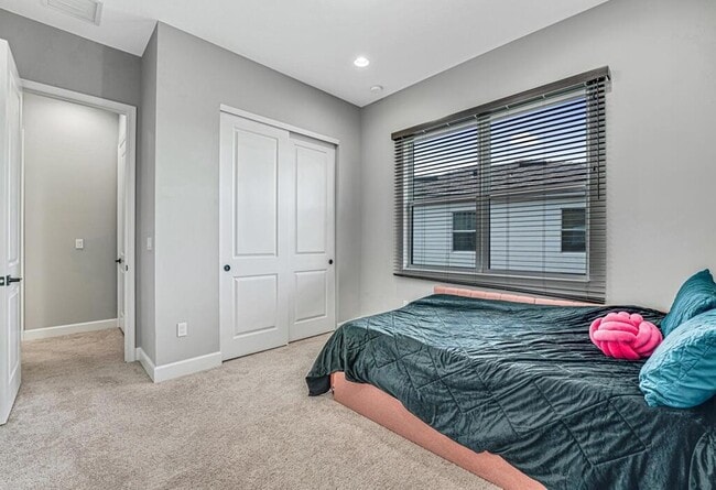 Building Photo - 5482 Macoon Wy