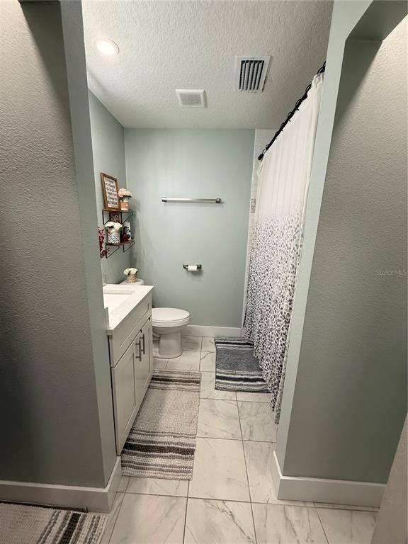 Building Photo - 360 Palm Cir