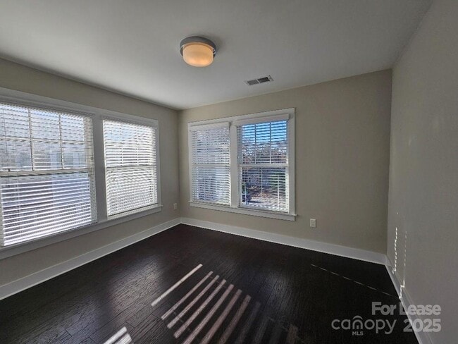 Building Photo - 1202 Macomb Pl