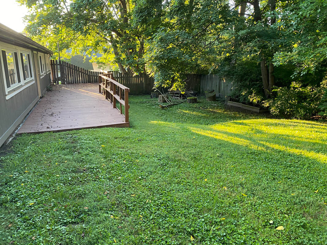 Building Photo - 210 S Hutchinson Ave