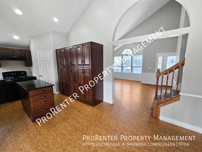 Building Photo - 1401 Ash Dr