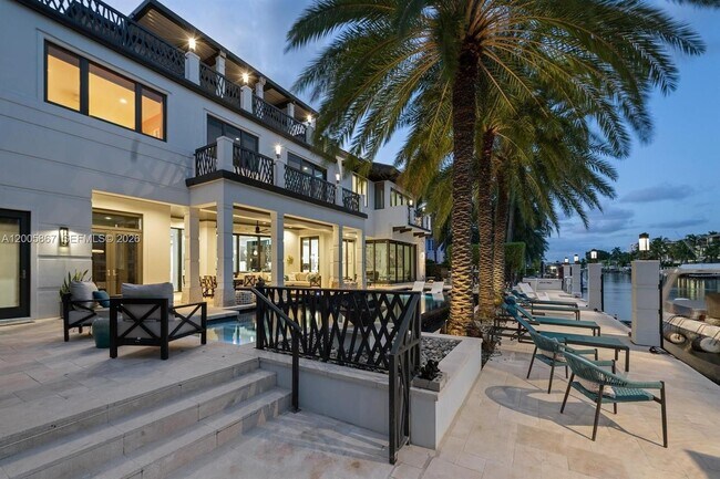 Building Photo - 720 Isle of Palms Dr