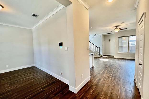 Building Photo - 18118 Moonlit River Dr