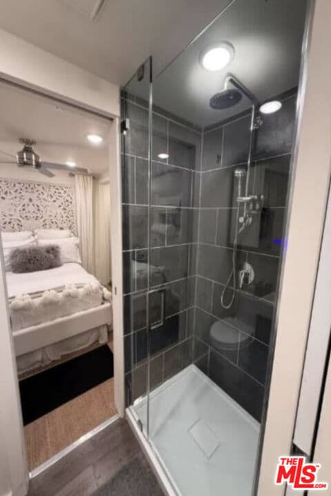 Building Photo - 9416 Beverlycrest Dr