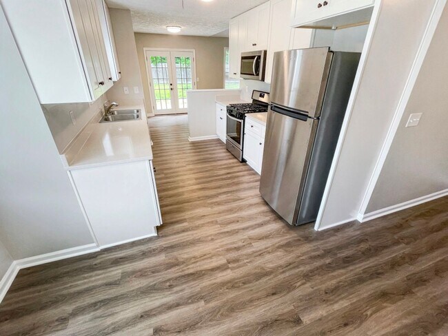 Building Photo - Powder Springs - 3BR - Fully Renovated