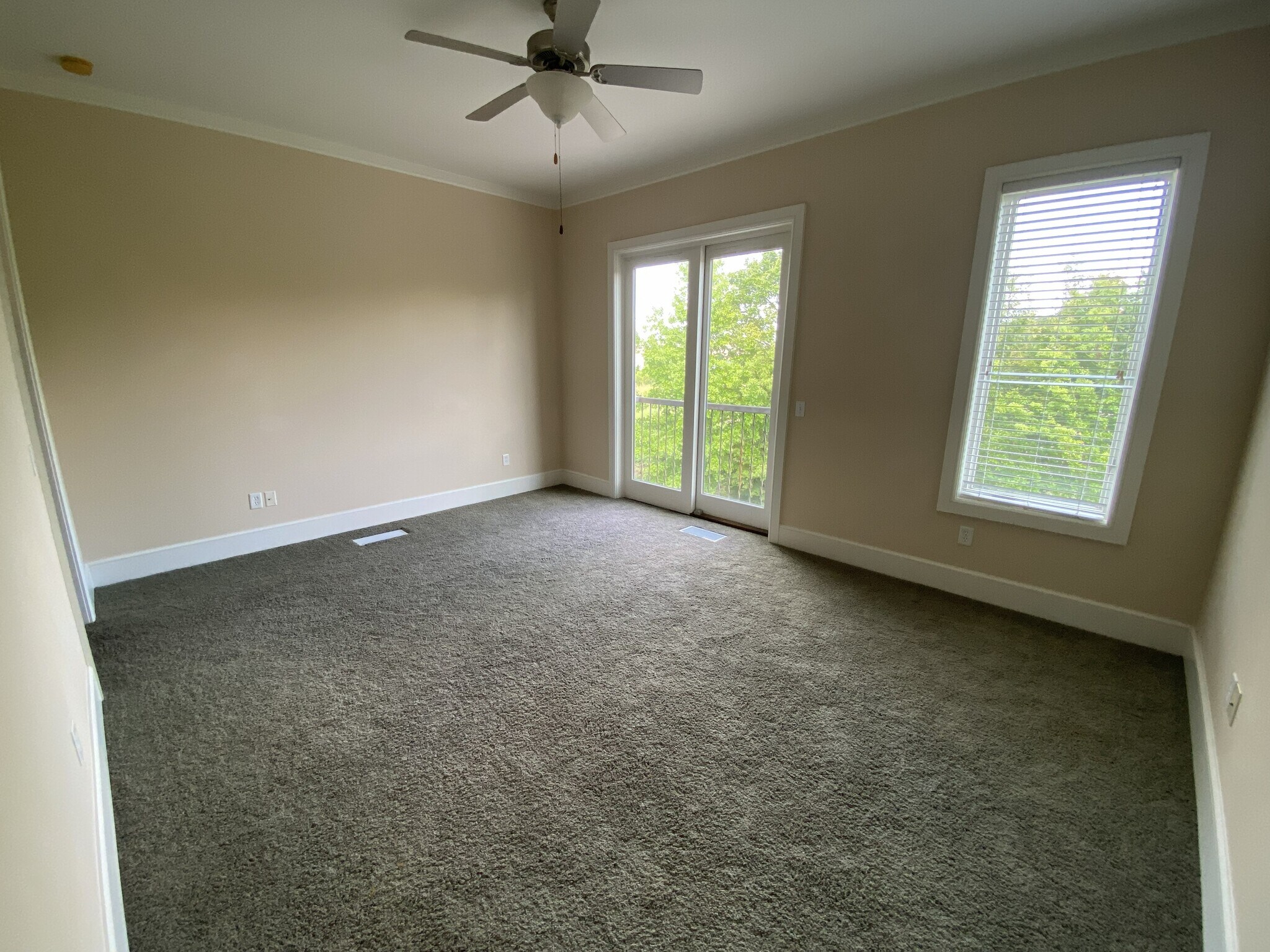 Building Photo - 1221 Bower Pky