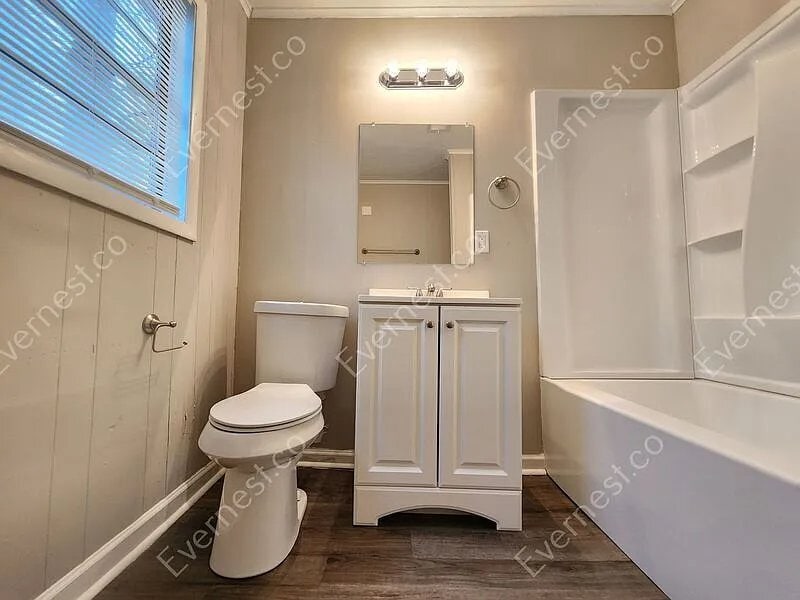 Building Photo - 9121 Morris Dr SW