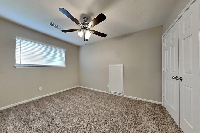 Building Photo - 12522 Lusterleaf Dr