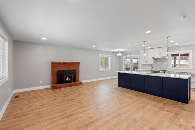 Building Photo - Stunning 5-Bedroom Home on Nearly 1 Acre – Fully Fenced w/ Treehouse | Indian Meadows | Coeur d’A...