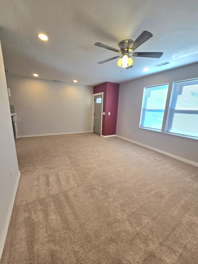 Building Photo - 5210 Bessmer Dr