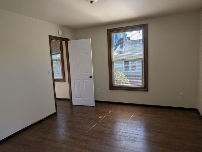 Building Photo - Charming 1918 Historic Home in North Evere...