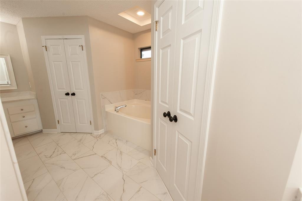 Building Photo - 6517 Gloucester Mews