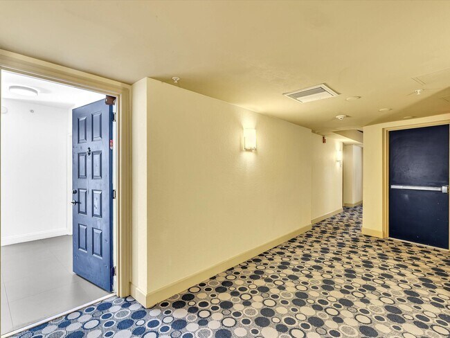 Building Photo - 1830 Radius Dr