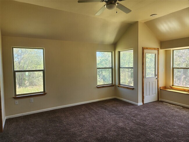 Building Photo - 8127 Burleson Manor Rd