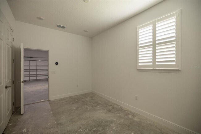 Building Photo - 5711 SW 78th Ave Rd