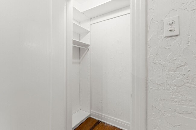 Building Photo - JUDYREX