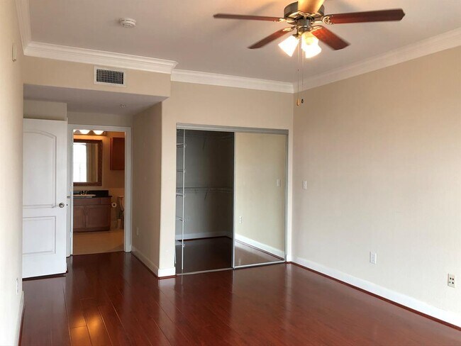 Building Photo - 2299 Lone Star Dr