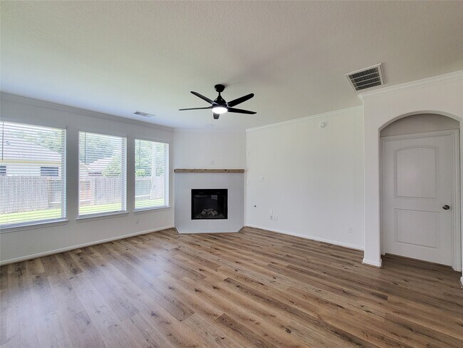Building Photo - 2814 Bay Springs View